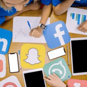Carga de contenido en redes sociales (Online)