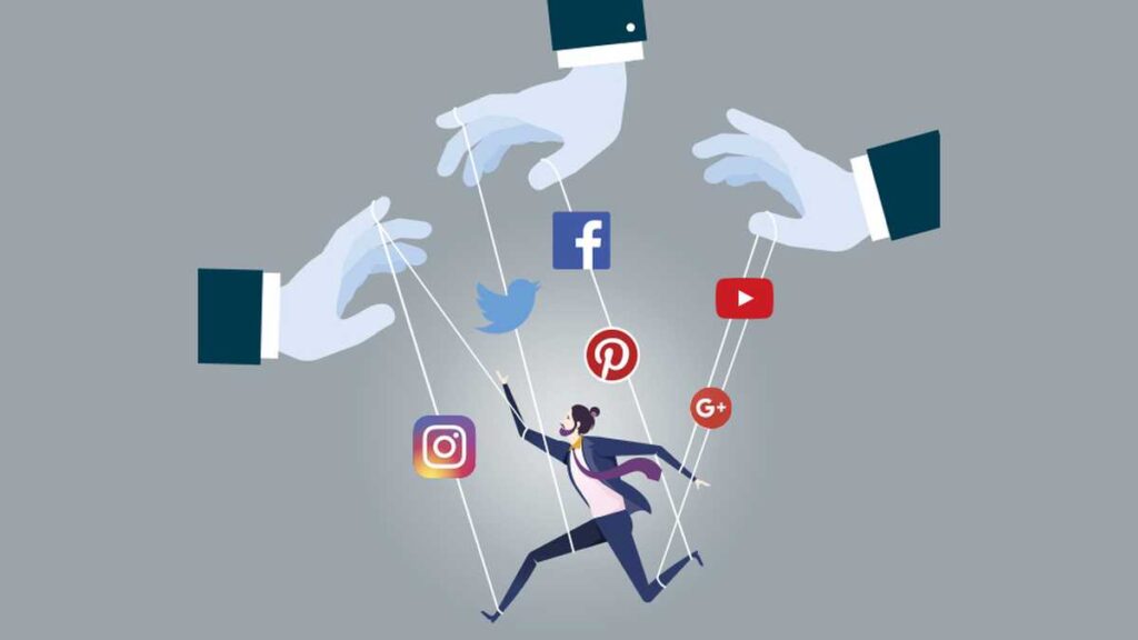 Marioneta de persona con iconos de redes sociales